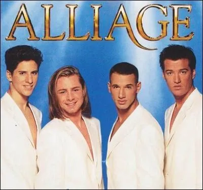 Un alliage est une combinaison d'un mtal avec un ou plusieurs autres lments chimiques, mais aussi un groupe qui chantait d'ailleurs plus en espagnol et en franais qu'en anglais. Comment dit-on  alliage  en anglais ?