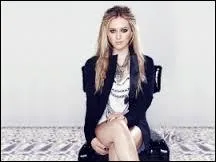 Dans quelle srie joue cette star Disney Channel ?