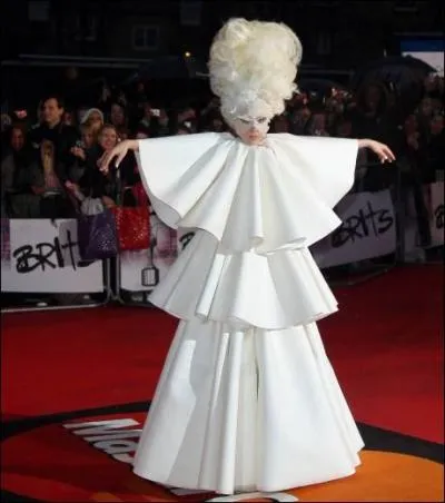 Qui a port cette tenue ?