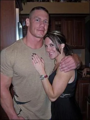 Comment s'appelle sa copine ?