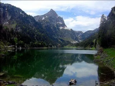 Au bord de quel lac a t prise cette photo ?