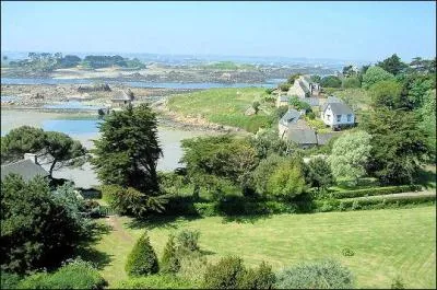 �le bretonne o� les voitures sont interdites pour conserver la beaut� et le charme de l'�le .