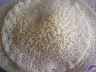 Peut-tre avez vous dj dgust des baghirs, spcialit marocaine, comment les appelle-t-on communment ?