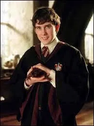 Neville. Qui pousera Neville ?