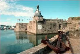 La ville de Concarneau se trouve ...