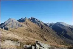 La station du Mont-Dore en Auvergne est arrose par une rivire qui prend sa source pas loin, laquelle ?
