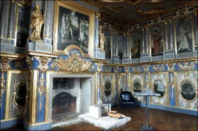 En 1705, qui devint propritaire du splendide chteau d'Oiron qui n'a rien  envier  ses voisins des rives de la Loire ?