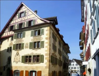 Il s'agit d'une vue de la vieille ville de :