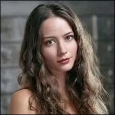 Quel est le surnom de ce personnage antagoniste ?