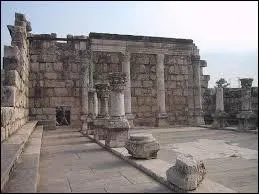 O se trouve dsormais le quartier gnral de Jsus et ses aptres ?