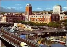 La cte des Abruzzes profite du tourisme. Mais la ville de Pescara concentre la majorit des activits industrielles de la rgion. Quelle sorte de gisement y a-t-on dcouvert ?