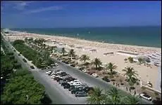 En hiver, quel vent violent peut souffler sur la cte orientale des Abruzzes ?