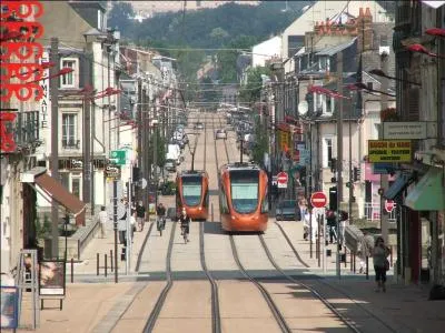 Ce tramway est celui de la ville nommée...