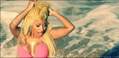 En quelle anne est sorti le titre  Starships  ?