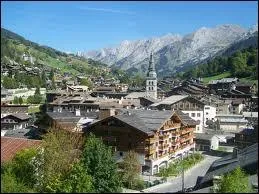 Nous partons  La Clusaz. Cette station de sports d'hiver rhonalpine se situe dans le dpartement n ...