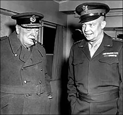 Il devint le premier ministre de son pays au moment de la dfaite franaise et,  cette occasion, proposa l'unification entre son pays et la France. On lui doit certainement la victoire contre les Nazis. Qui est-il ?