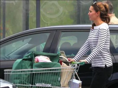 Kate Middleton a-t-elle port cette toilette avant ou aprs sa grossesse ?