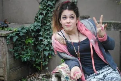 De qui va rver Violetta lors de la chanson avec Diego ?