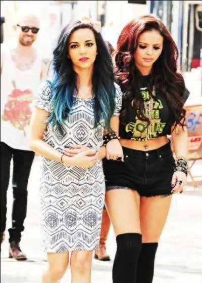 Dans Madhouse, qui chante '' I feel a strange sensation taking over from my head to my toes.   ?