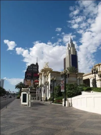 Devant quel htel suis-je pour prendre cette photo ?