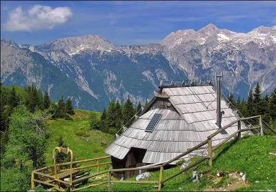 Et la Slovnie, petit pays prenant place au pied des Alpes, possde t-elle un accs  la mer ?