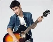 Quel est le nom de l'une des chansons de Tomas ?