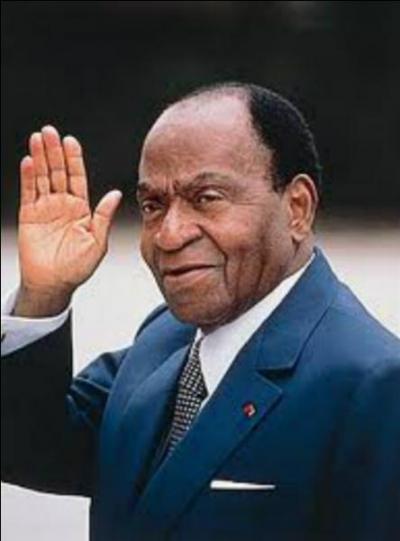 Diplômé en médecine et né dans un village akan, il se fait appeler "le Bélier" lorsqu'il rentre en politique. Il est très attaché à l'agriculture. Il dirige la Côte d'Ivoire de 1960 à 1993.