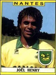 Joël Henry a joué au/à ________.