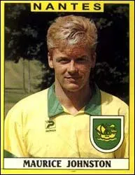Maurice Johnston a joué au/à _______.