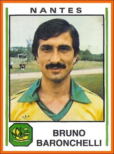 Bruno Baronchelli a joué au/à ______.
