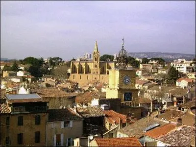 En 1909, un sisme  secou Salon-de-Provence, de quelle magnitude tait-il ?