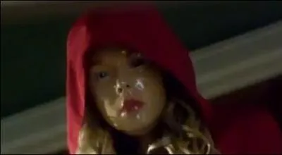 Red Coat emmne Spencer  un endroit. Lequel ?