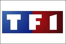 Quelle est la nouvelle couleur de fond pour le F du logo  TF1  ?