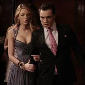 Pour quelle raison, Serena et Chuck sont-ils amens  habiter ensemble ?