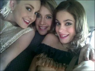 Qui ne fait que suivre Violetta ?