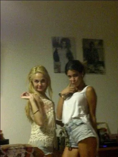 De qui Andres est-il amoureux ?