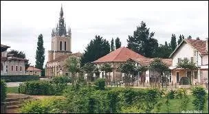 Elle est la  Grande Dame du Marensin . Nous sommes dans la commune de ...