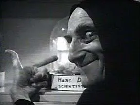 Dans Frankenstein Junior, quel personnage a une bosse ?