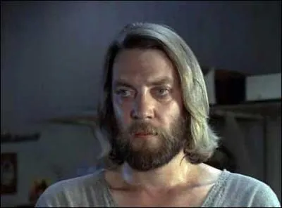 Dans quel film Donald Sutherland interpr�te-t-il J�sus ?