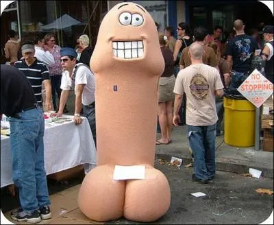 On revient sur le zizi, tout court. Euh non, pas court en fait. Bref, quelle information insolite sur notre ami Popaul est vraie ?