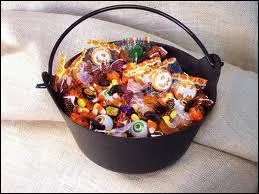 Que signifie  trick or treat !   ?