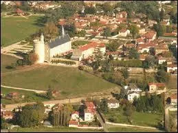 Dans quelle ville de la Loire fut construite la premire ligne de chemin de fer de France et d'Europe Continentale ?
