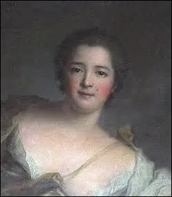 Appele plus communment marquise de la Tournelle, duchesse de Chteauroux, ne le 5 octobre 1717  Paris, je suis l'une des favorites de Louis XV ainsi que mes deux autres soeurs. Je dcde d'une pritonite le 8 dcembre 1744. Certaines mauvaises langues prtendent, sans preuves, que je serais morte d'empoisonnement. Je me nomme :