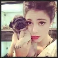 Avant sa chanson  Tu Resplendor  dans quoi a-t-elle jou ?