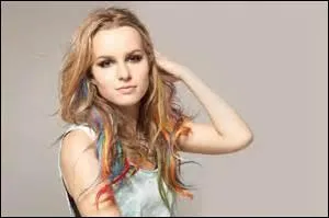 Dans quel pisode apparat Bridgit Mendler ?