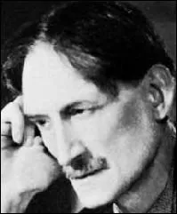 Henri Barbusse fait partie de la gnration du feu. L'criture est un tmoignage et un acte militant. Quel ouvrage a-t-il crit ?