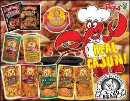 Si quelqu'un vous regarde en ricanant, vous allez penser qu'il se fiche de vous. Comment dit-on  ricaner  en cajun ?