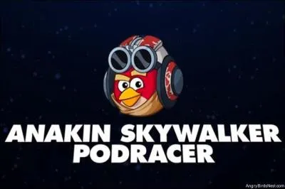 Que fait l'angry bird rouge mode podracer ?
