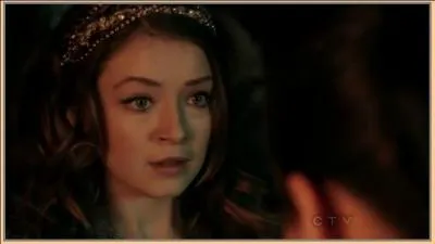 Cette magnifique jeune fille attend un enfant ! Mais qui est-elle ?