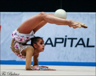 Quelle gymnaste a gagn au Championnat du monde  Kiev (2013) au ballon ?